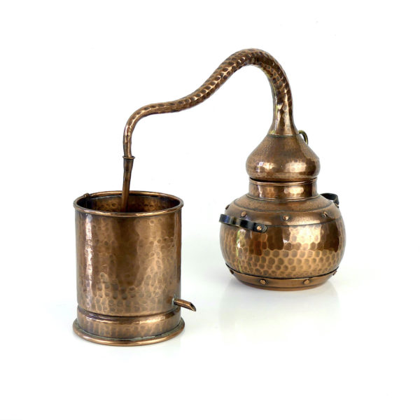 Petit alambic artisanal en cuivre (3/4)