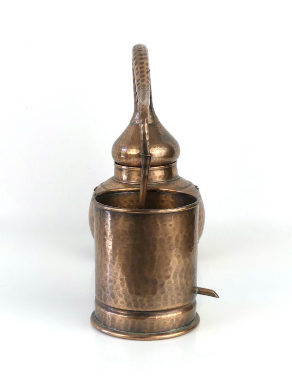 Petit alambic artisanal en cuivre (profil)