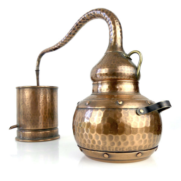 Petit alambic artisanal en cuivre (3/4)