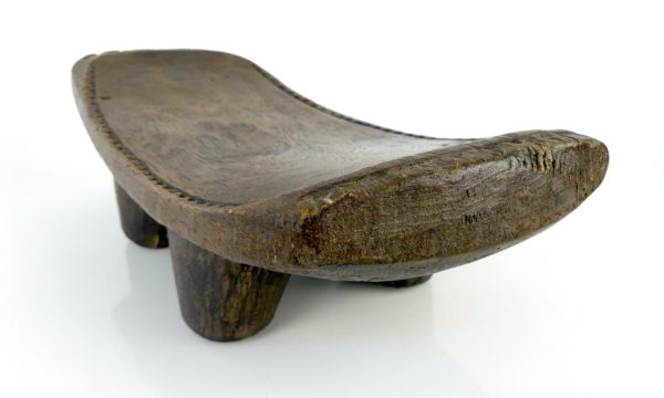 Uru’a oreiller marquisien en bois (3/4)
