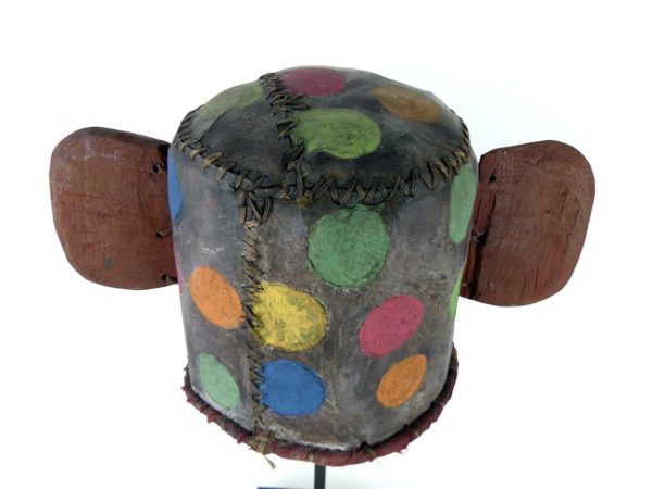 Masque heaume d’esprit Hopi à pois multicolores (dessus dos)