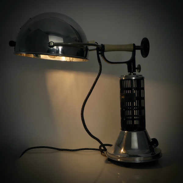 Lampe de bureau Original Hanau (profil allumée)