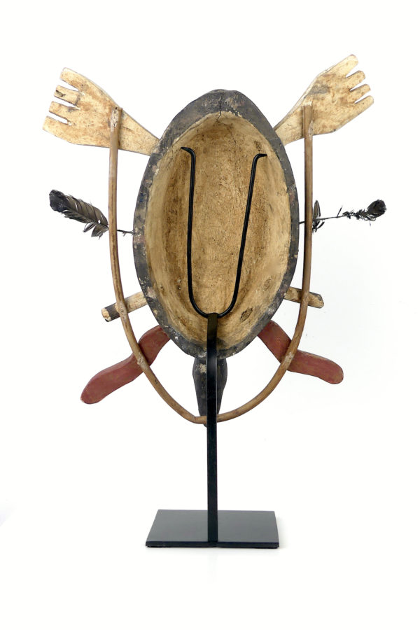   Masque céphalomorphe esprit pingouin style yupik (dos)