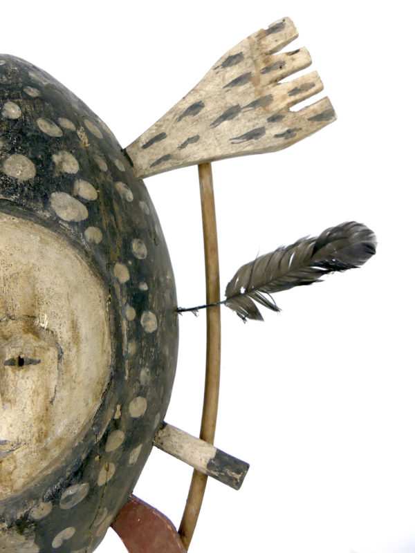   Masque céphalomorphe esprit pingouin style yupik (détail face)