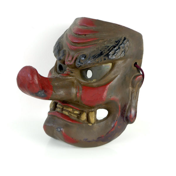 Masque Tengu ancien en terre cuite (3/4)