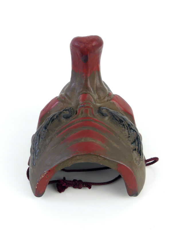 Masque Tengu ancien en terre cuite (dessus)