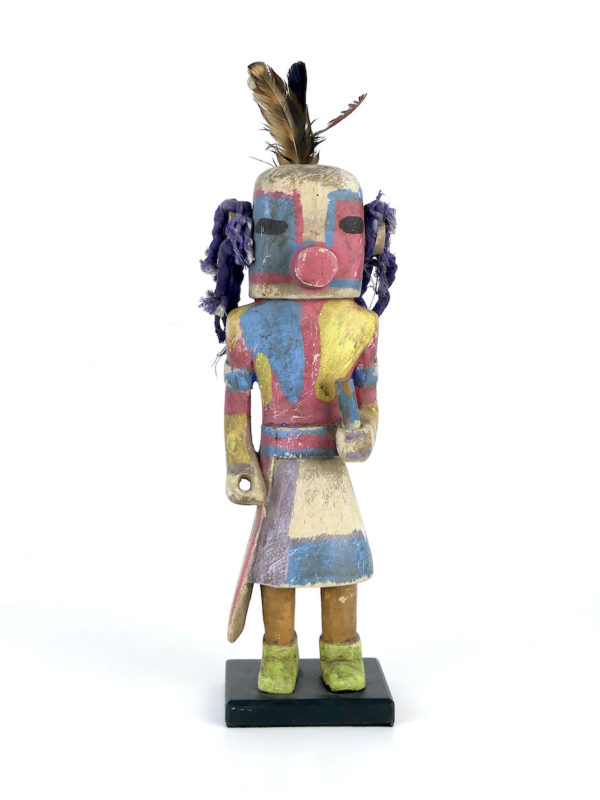 Poupée Kachina aux boucles mauves en bois (face)