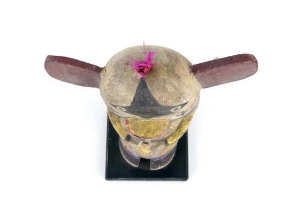 Poupée Kachina aux grandes oreilles plates en bois (dessus)
