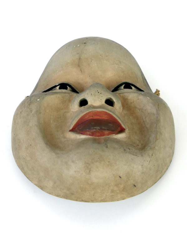 Masque Okame ancien signé XIXe Meiji (dessous)