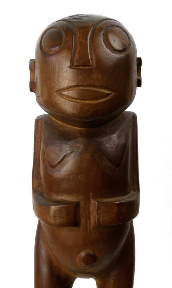 Figure féminine tiki mi-XXe (détail)