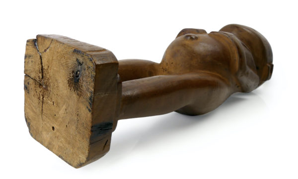 Figure féminine tiki mi-XXe (dessous)