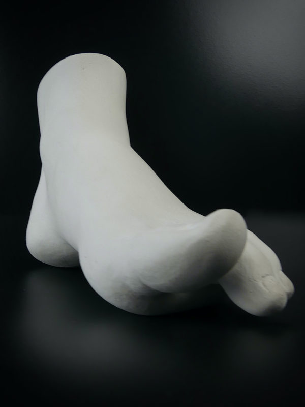 Pied de femme en plâtre de style antique (3/4)