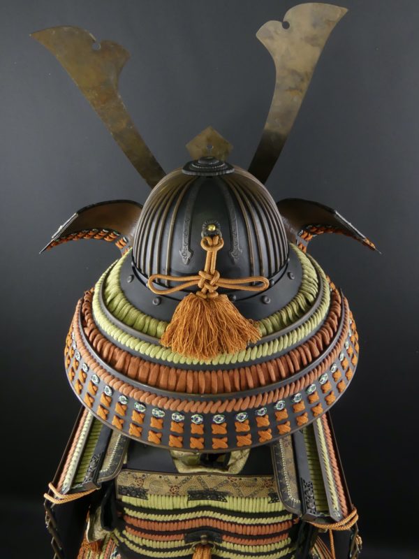 Yoroi au dragon armure de samouraï période Shōwa (détail dessus)