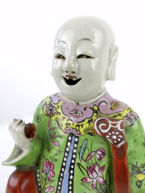 Porcelaine de dignitaire rieur dynastie Qing (détail 3/4)