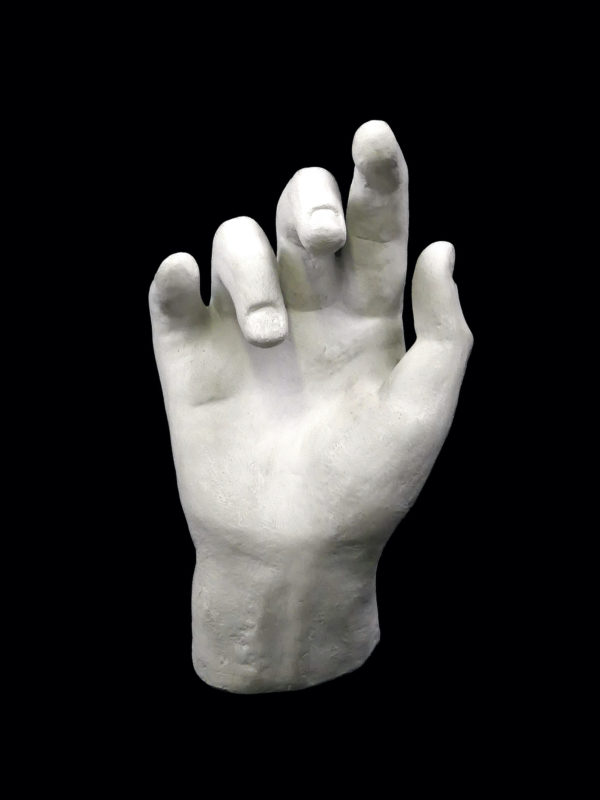 Étude de main monumentale en plâtre (face)