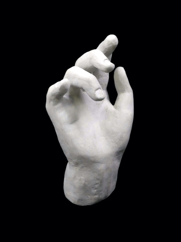 Étude de main monumentale en plâtre (3/4)