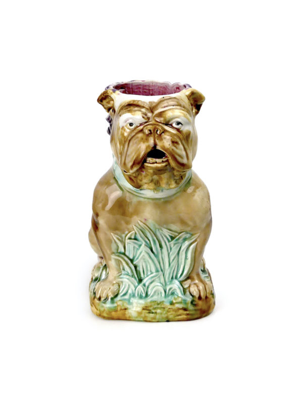 Pichet Le Bouledogue 36 barbotine Faïencerie Onnaing