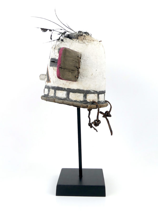 Masque heaume aux oreilles roses Kachina Hopi (profil)