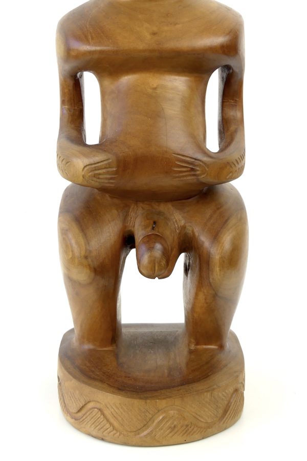 Grand Tiki couronné monogrammé en bois de rose (détail face)