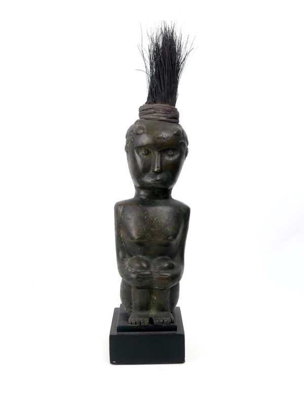 Superbe statue Batak Toba en bronze anthropomorphe (face)