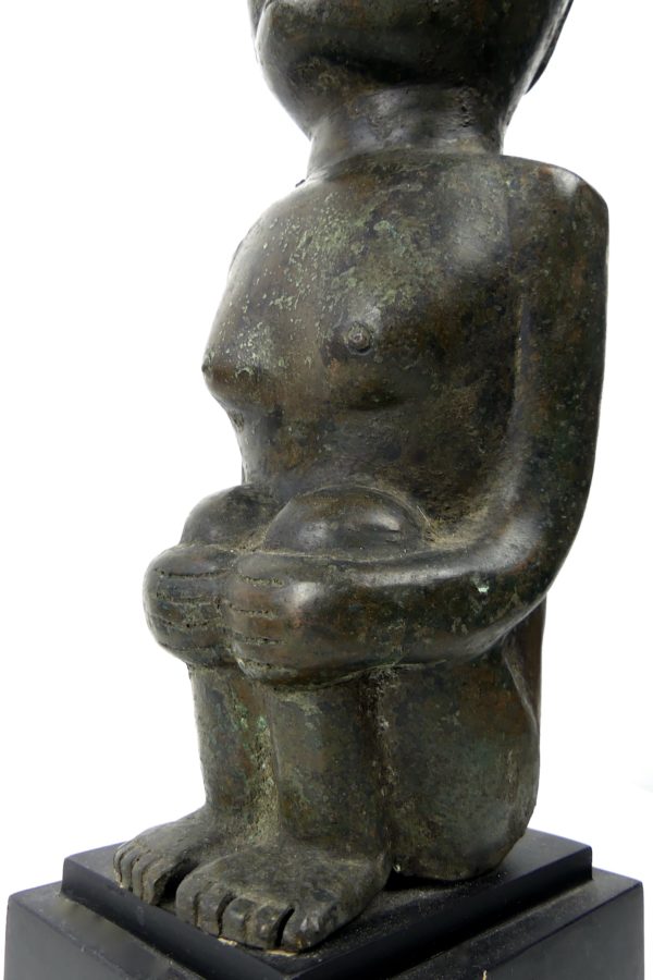 Superbe statue Batak Toba en bronze anthropomorphe (détail)