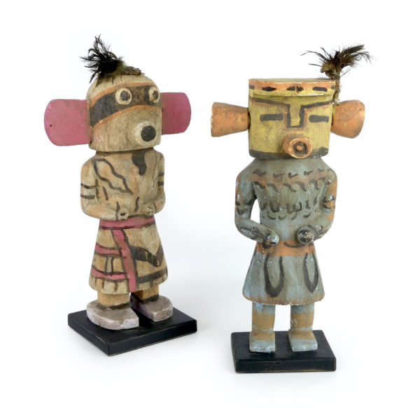 Poupées Kachina en bois léger polychromes Hopi Arizona USA