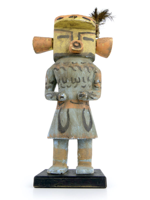 Poupée Kachina aux oreilles coniques Hopi Arizona USA (face)
