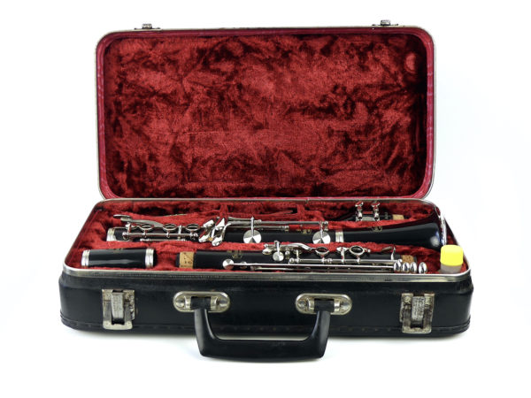 Clarinette N NOBLET Paris et flight case noir des années 70 (ouvert)