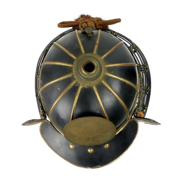 Kabuto Hoshi Umebachi de samouraï noir et or shōwa (dessus)