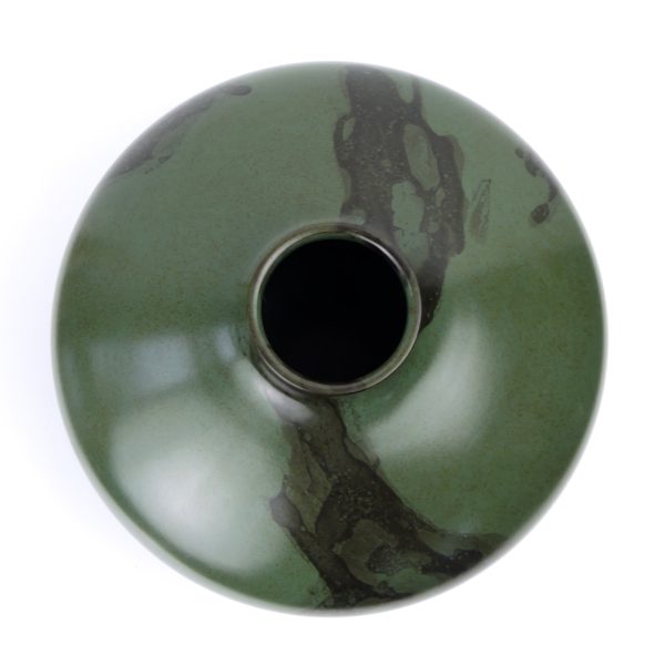 Vase bronze japonais ventru vert patiné signé Japon Shōwa (dessus)
