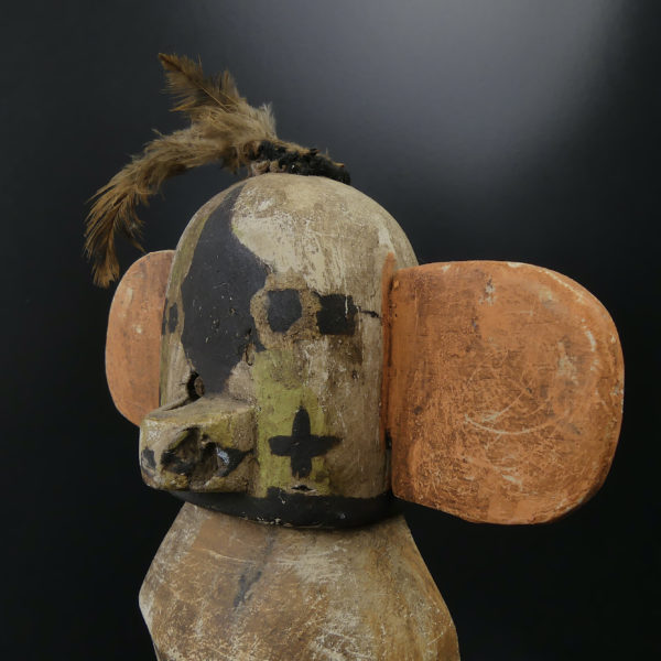 Poupée Kachina aux grandes oreilles plates Hopi (détail)