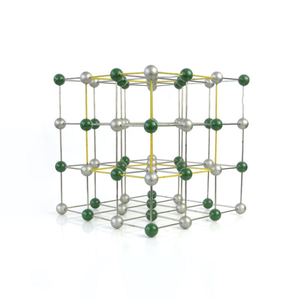 Structure cristalline de chlorure de sodium Tchécoslovaquie 1950