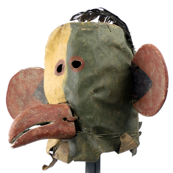 Masque heaume amérindien vert et jaune Kachina Hopi (détail 3/4)