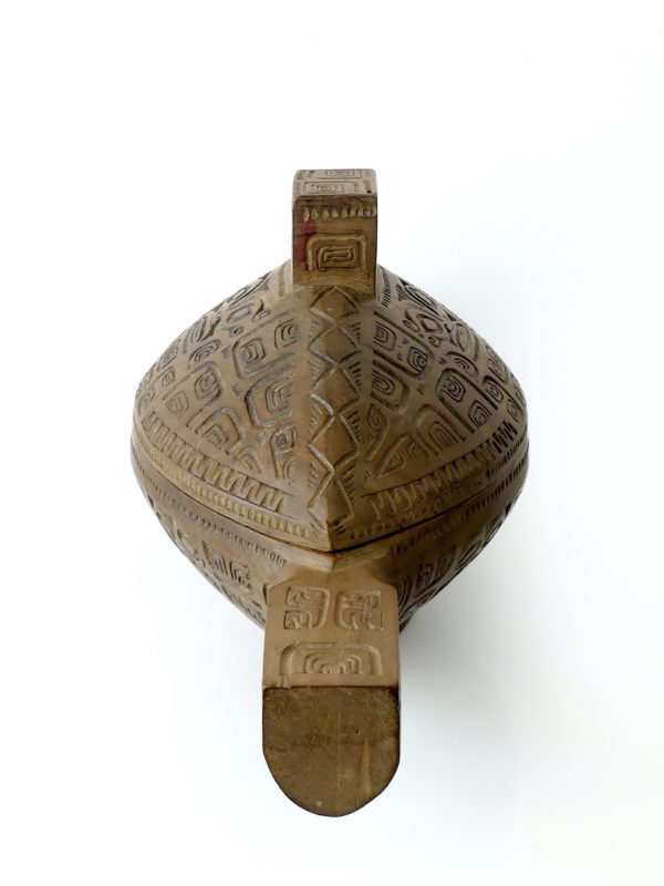 Umete marquisien Tiki plat et couvercle sculpté (profil)