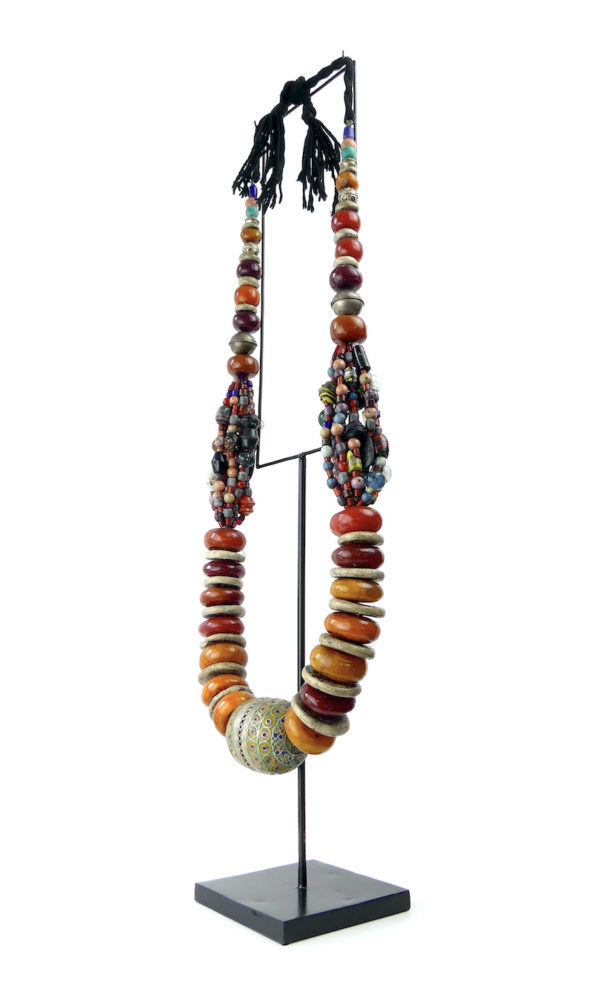 Grand collier berbère Amazigh ancien en ambre (3/4)