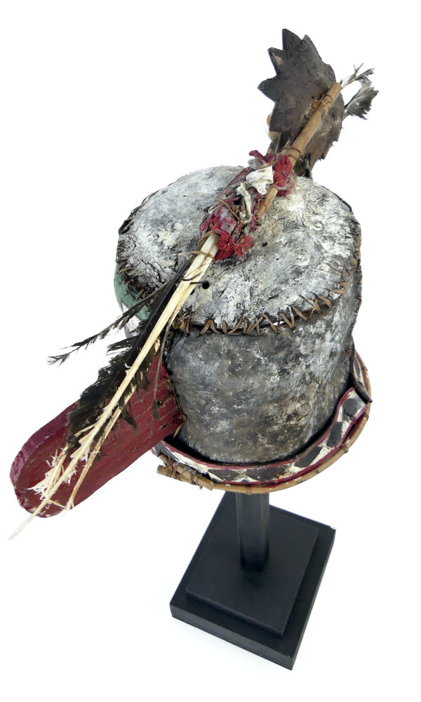Masque heaume soleil aux grandes oreilles Kachina Hopi (dessus 3/4)