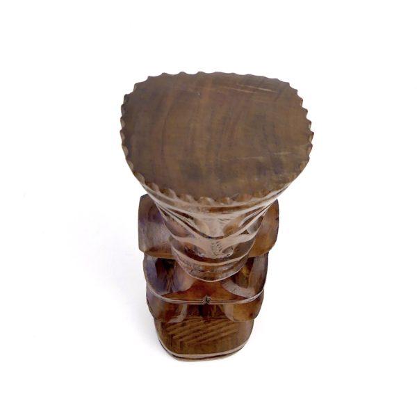 Petit Tiki couronné en bois de rose (dessus)