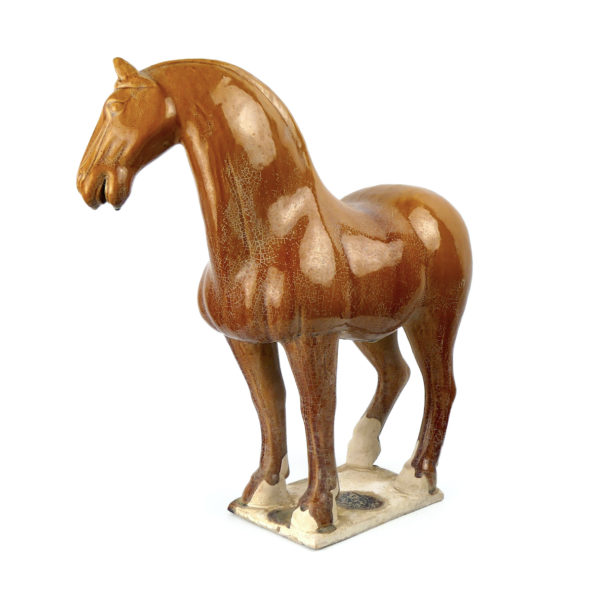 Grand cheval Tang ocre en terre cuite émaillée chinoise (3/4)