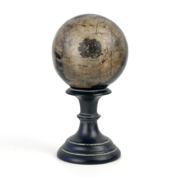 Petite boule de bois pétrifié du Miocène sur socle