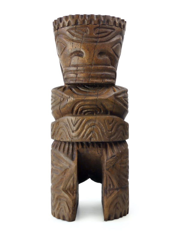 Grand Tiki massif couronné ancien et lourd en bois de cocotier (face)