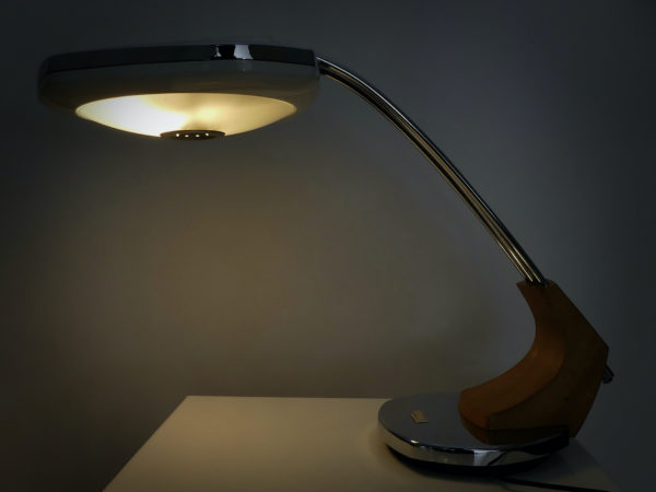 Lampe Falux Fase 70s Design espagnol (allumée profil)