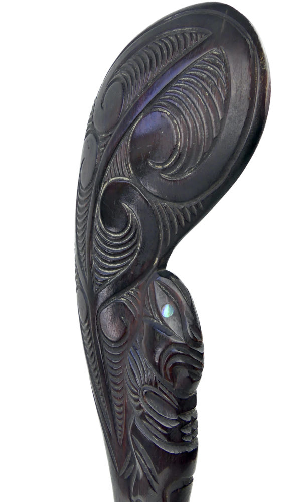Massue Wahaika maorie en bois et ormeau Nouvelle-Zélande (détail)