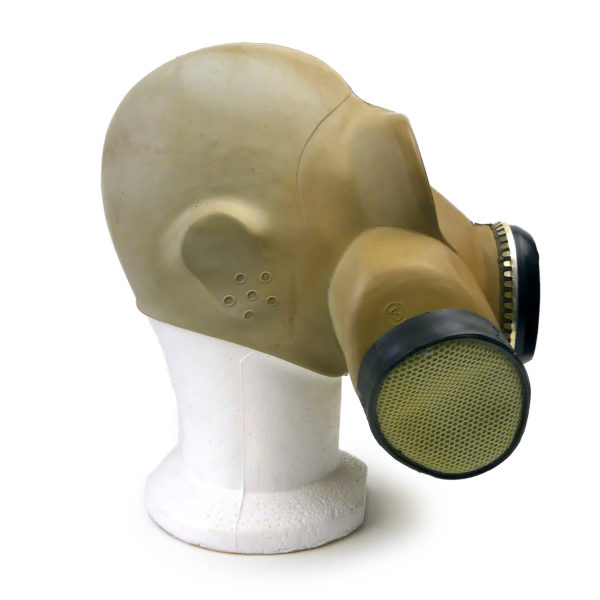 Masque à gaz filtrant biochimique soviétique PBF 1982   (profil)