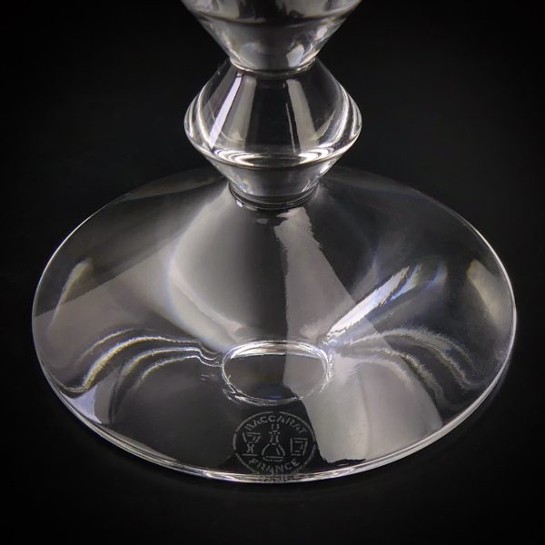 Œuf d’autruche sauvage sur coupe en cristal de Baccarat (détail)