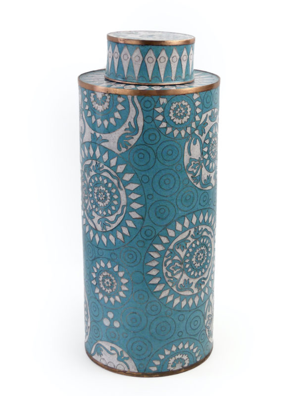 Pot long bleu et blanc en cloisonné Fabienne Jouvin (face)