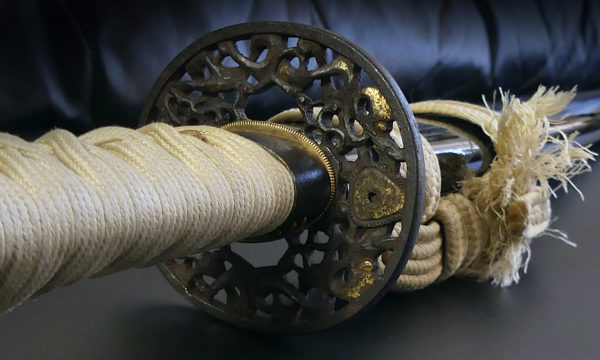 Wakizashi long de samouraï en acier Tamahagane Période Edo (détail)