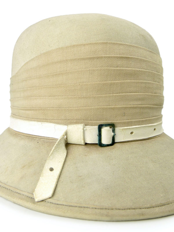 Casque colonial féminin début XXe salacot de collection (détail)