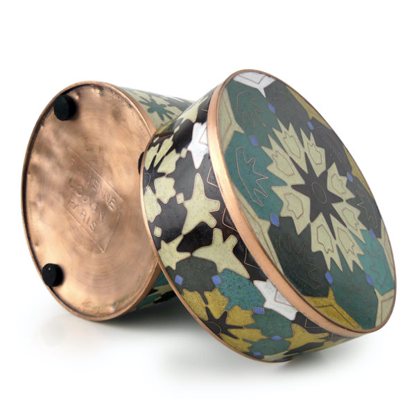 Boîte ronde Perse en cloisonné émail sur cuivre Fabienne Jouvin (dessous)