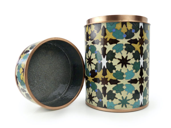 Boîte ronde Perse en cloisonné émail sur cuivre Fabienne Jouvin (détail)