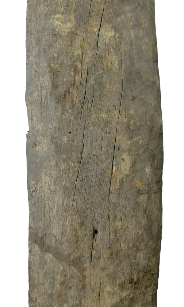 Planche votive gope kwoi ancienne en bois sur socle (détail)